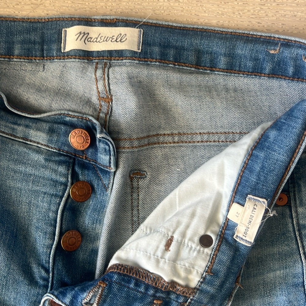 Madewell Cali Demi Boot Button Jeans size 27